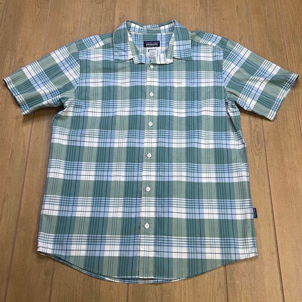 Patagonia Button Down Shirt Mens M Green Plaid Organic Cotton Short‎ Sleeve SP11